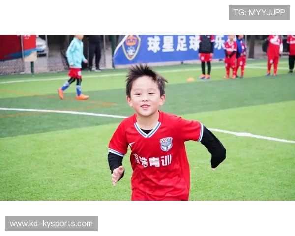 以“足球+科技”双轮驱动，探索智慧青训新模式，青年足球训练